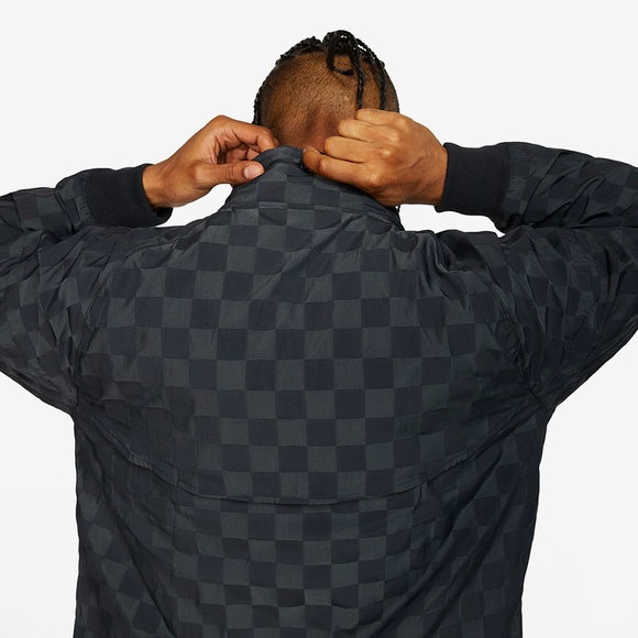 Nike Sportswear NSW Check Windrunner Jacket AR1958-010 (Black) - Picture 2 of 4